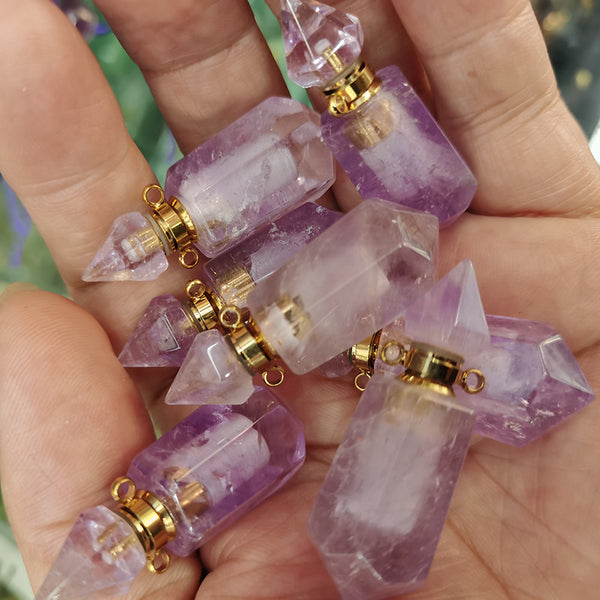 Pendentif chaîne bouteille de parfum en cristal naturel